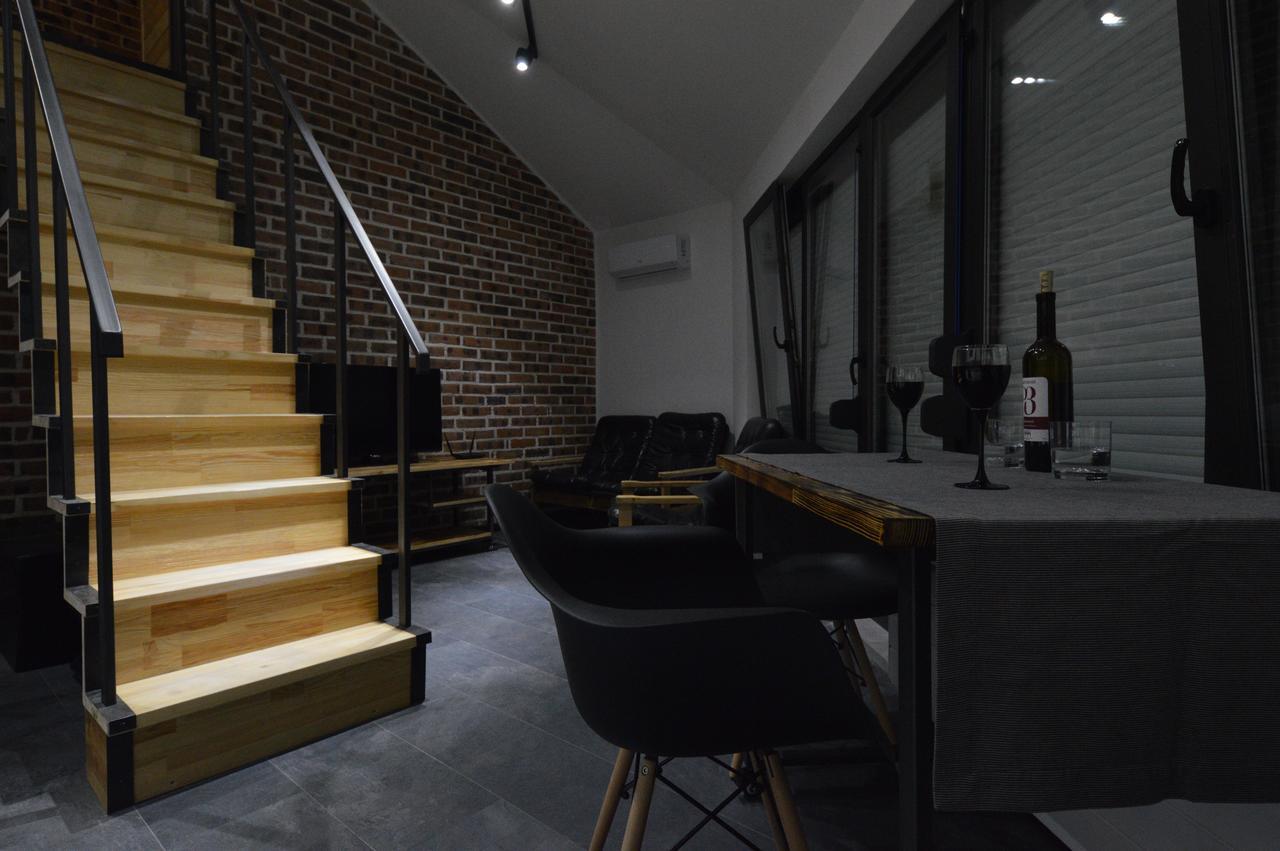 Air Loft Apartment Kiev Exteriör bild